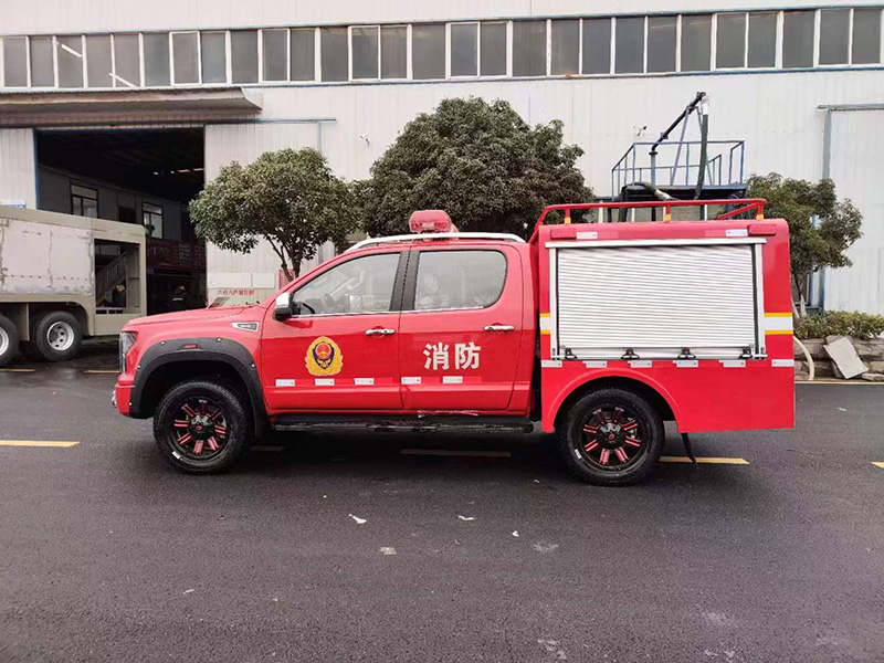 福田CLW5030TXFQC05型器材消防车