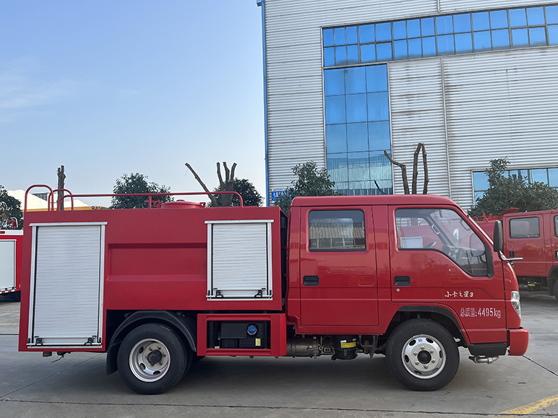 CLW5040GPSADY绿化喷洒福田小卡3双排1.5方方罐